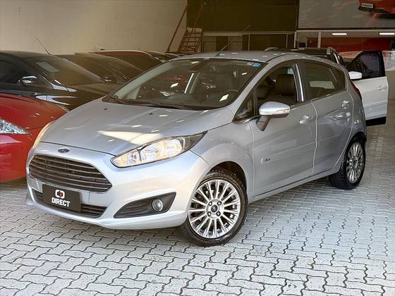 FORD FIESTA 1.6 TITANIUM HATCH 16V FLEX 4P POWERSHIFT FORD FIESTA 1.6 TITANIUM HATCH 16V FLEX 4P POWERSHIFT